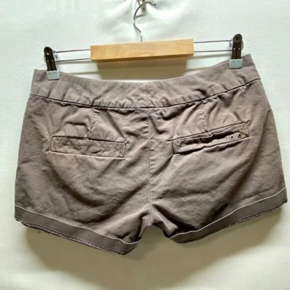 Converse One Star Chino Shorts Women's Size 4 Gray Cuffed Mid Rise Stretch GUC - Picture 2 of 5